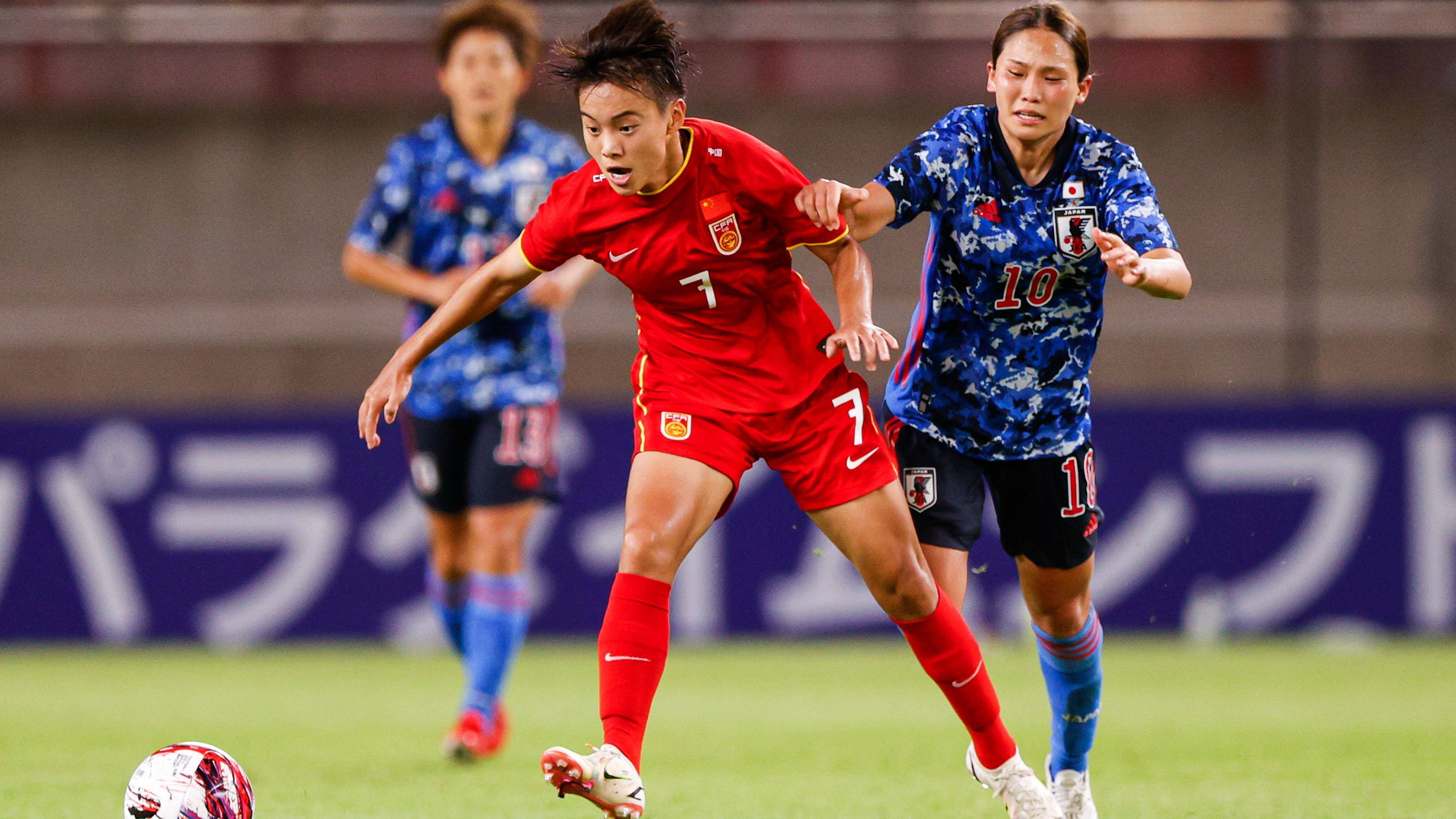 中国女足连胜上演，实力碾压对手女足比赛