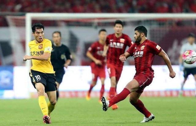 国安主将出击，连续两球晋级淘汰赛