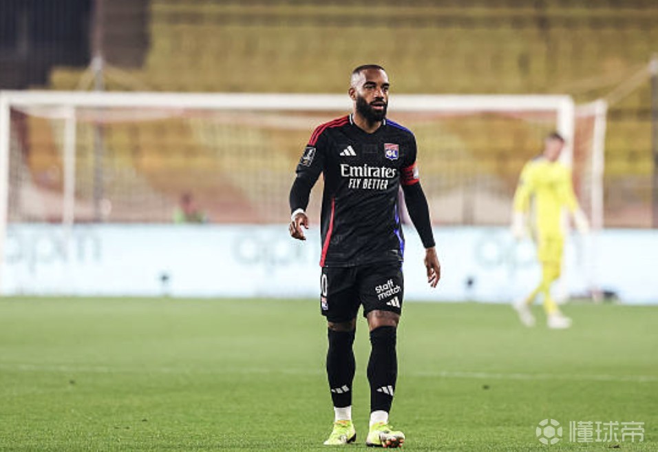 关于里昂坐镇主场战胜昂热，喜迎胜利的信息