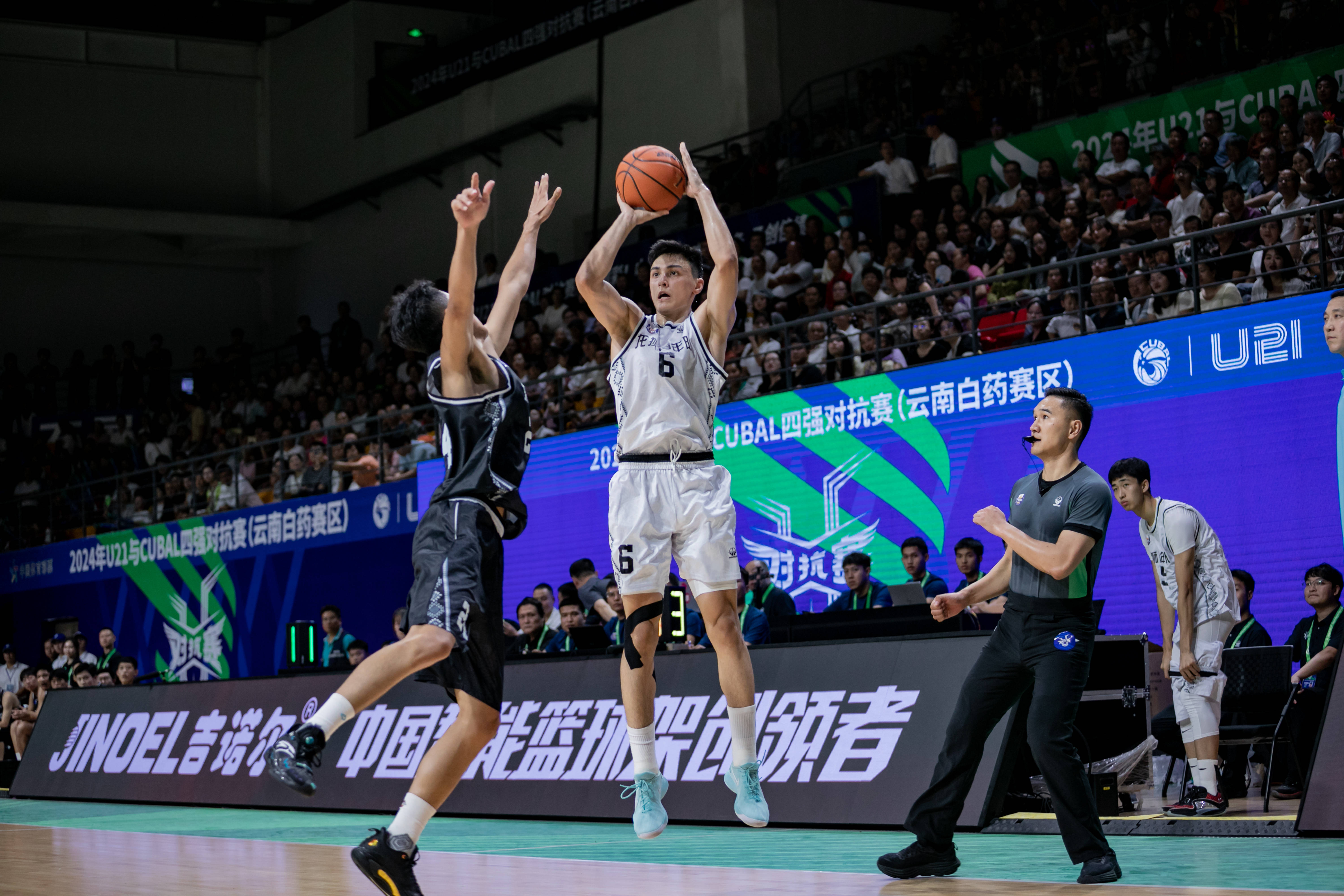 关于篮球冠军赛风云再起，强队相争谁主沉浮的信息