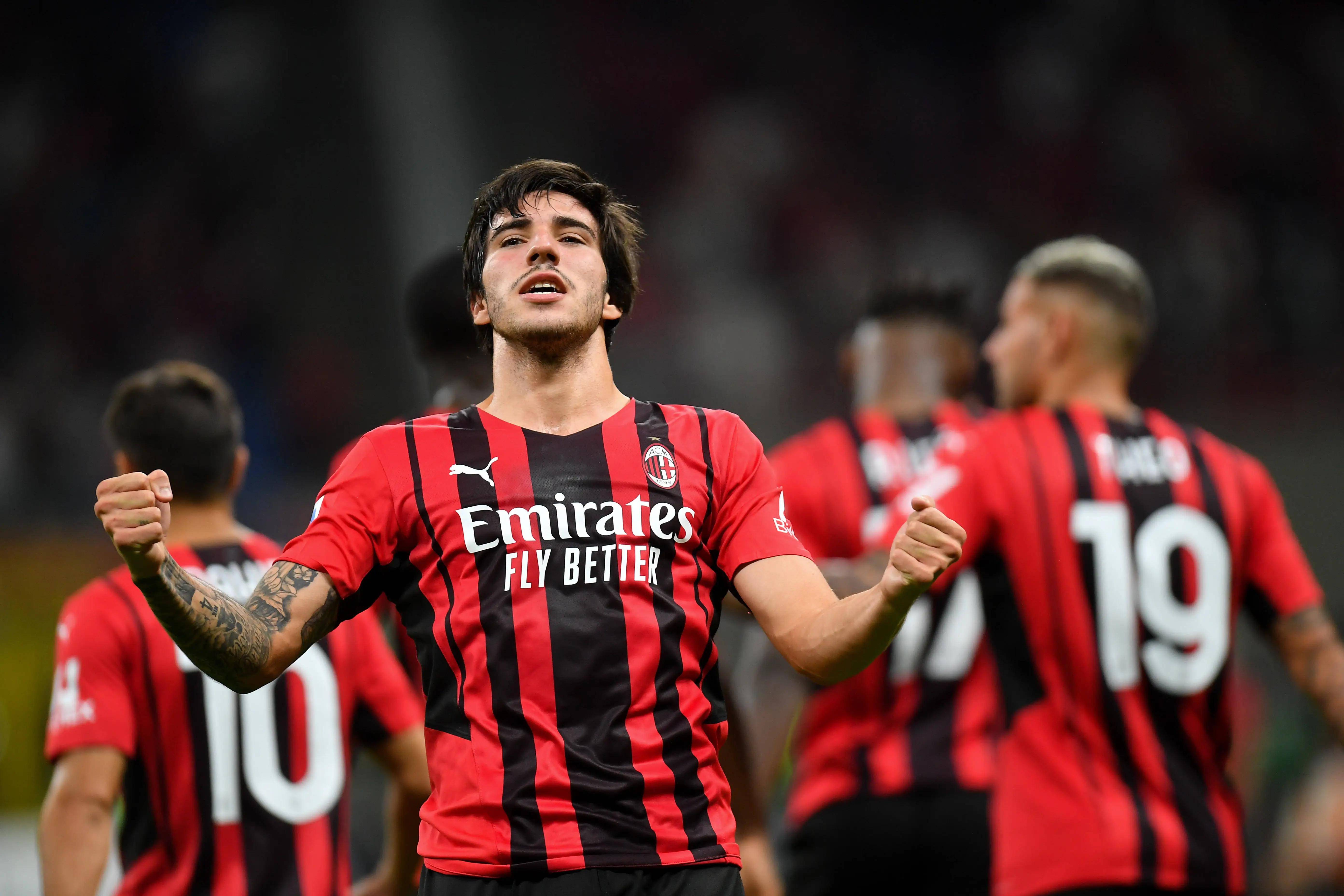 AC米兰攻击火力全开升至联赛第二的简单介绍